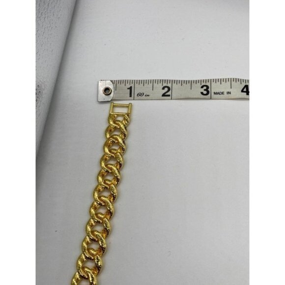 Inlaid Crystals Thick Cuban Chain Bracelet 7in - Picture 8 of 8